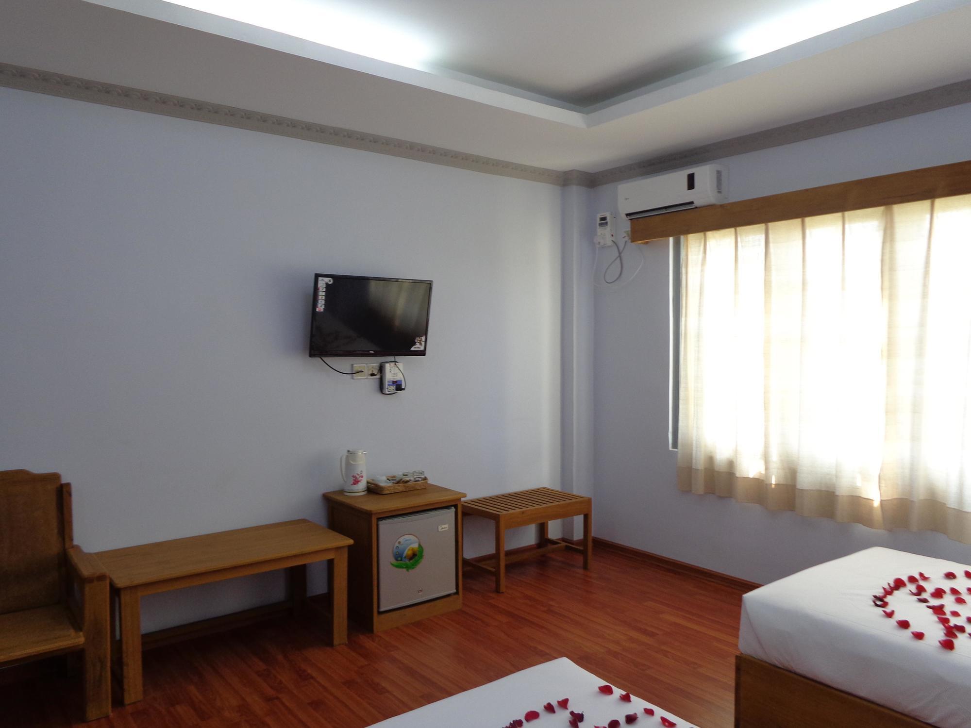 Golden Lotus Inle Hotel Nyaung Shwe Εξωτερικό φωτογραφία